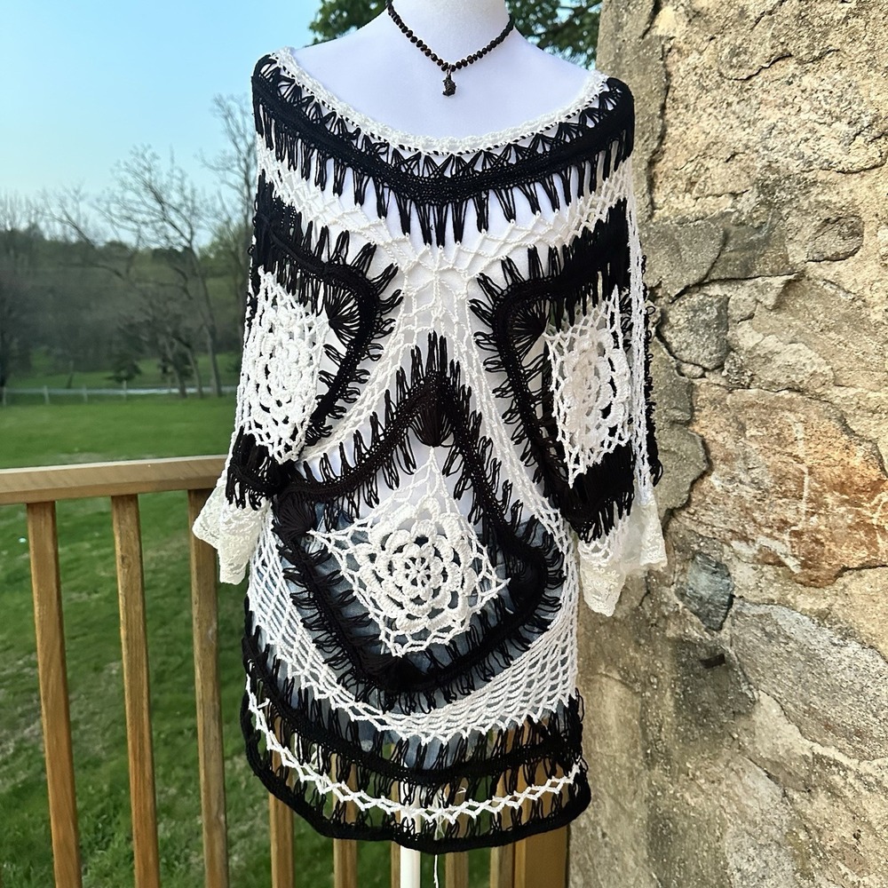 Elan Women's Black White Crochet Lace Geometric Beach Cover Up Size M